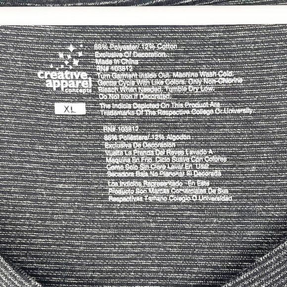 Creative Apparel University of Kentucky Wildcats Graphic V Neck Top - Picture 4 of 6